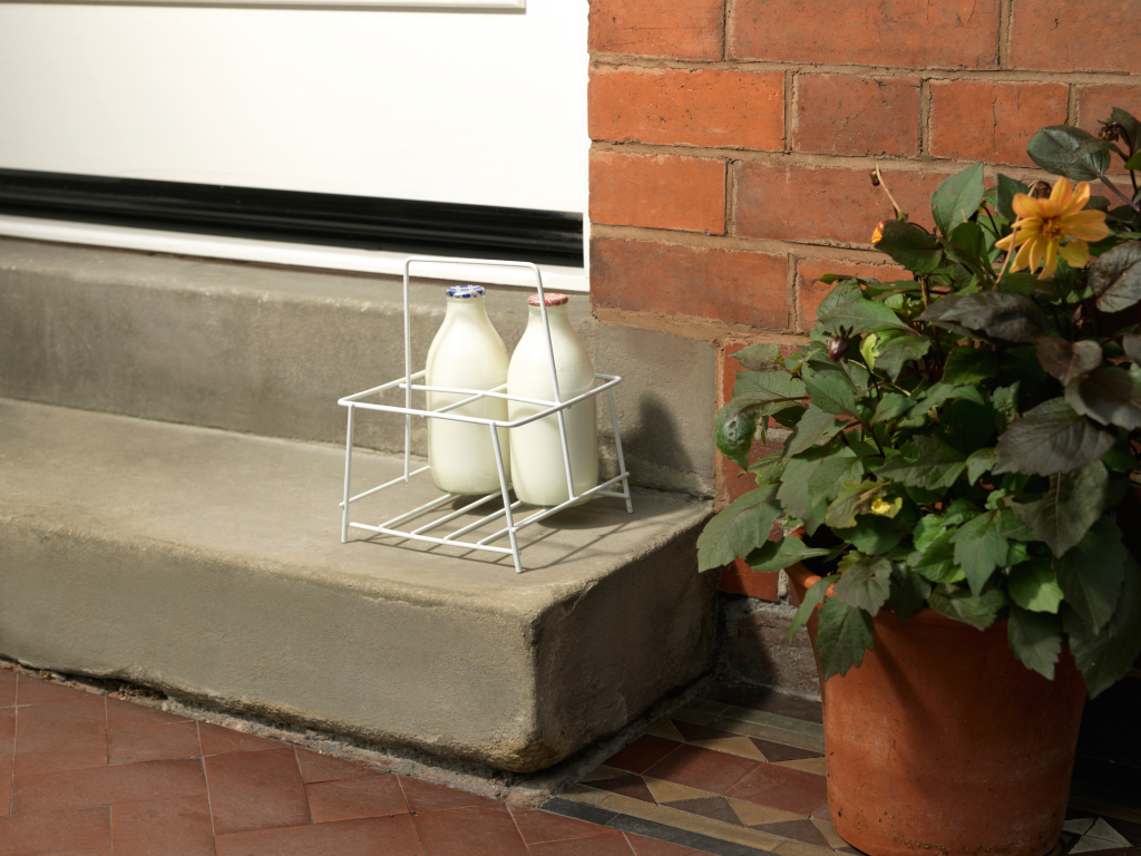 Supahome 4 Milk Bottle Holder Tidy Crate Rack Carry Carrier Doorstep